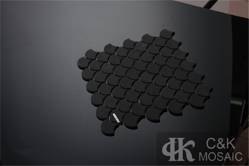 Hot selling Black Fan Glass Recycled glass mosaic for backsplash SDM801